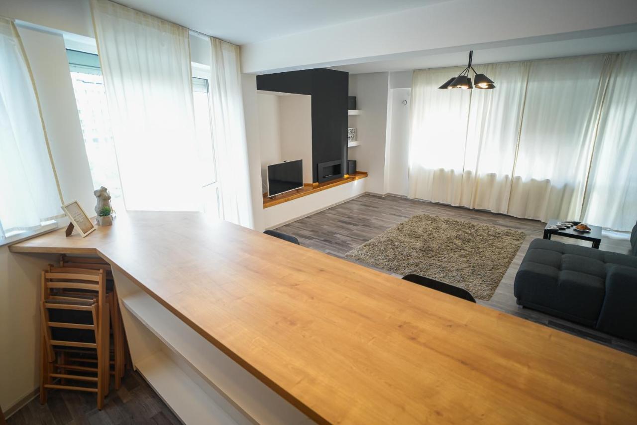 Penthouse With Huge Rooftop & Amazing City View Bukareszt Zewnętrze zdjęcie